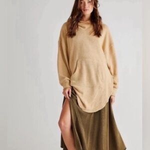 FP BEACH everywhere HOODIE